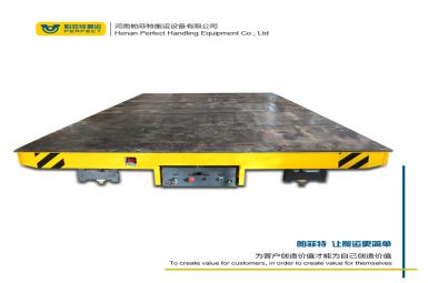 車間配備電動無軌膠輪平車，適合大批量生產(chǎn)